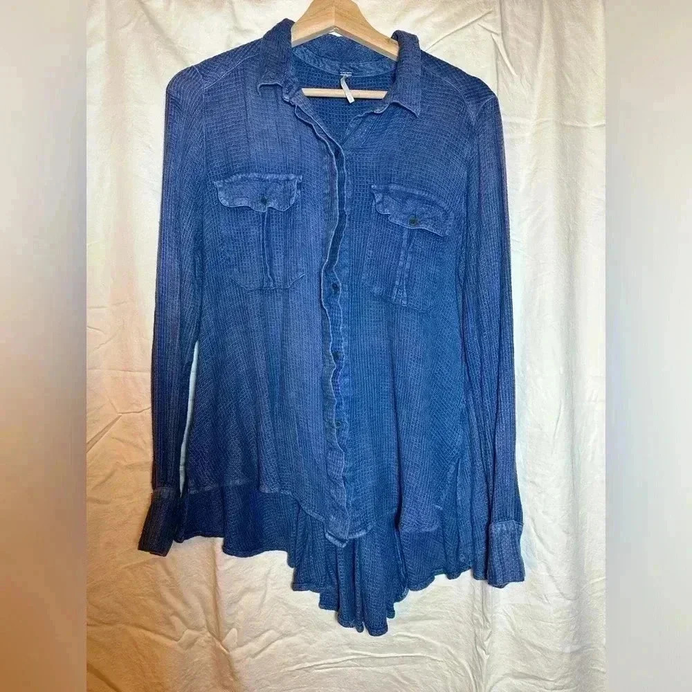 Free People One Of The Guys Oversized Waffle Button Down Tunic Top Blue Sz Small